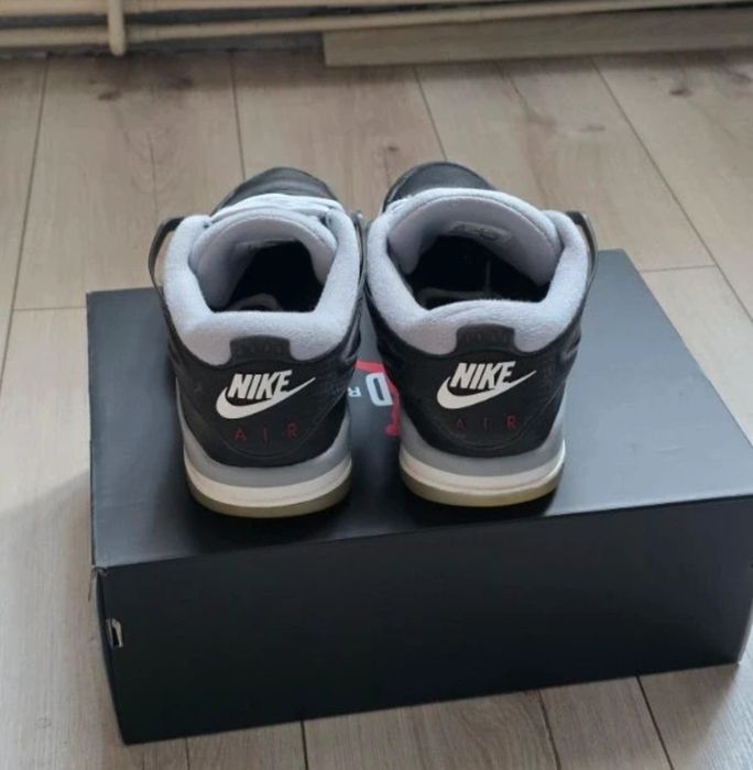 Adidasi jordan 4 rm !!urgent !!
