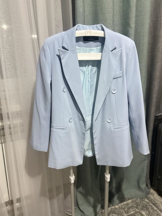 2 пиджака и жилетка за 12.000