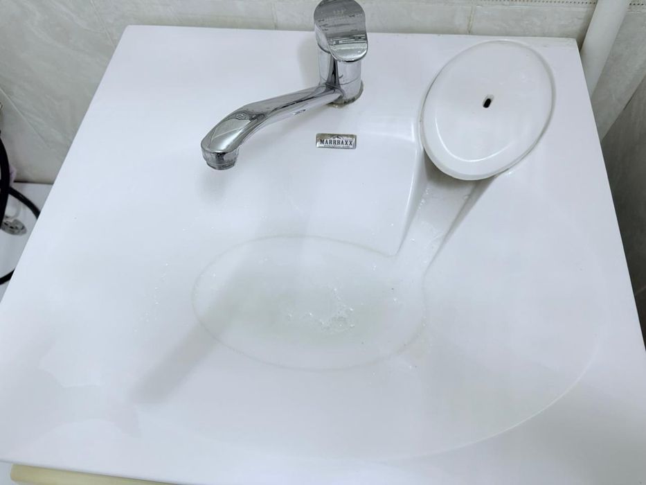 Умывальник для ванны