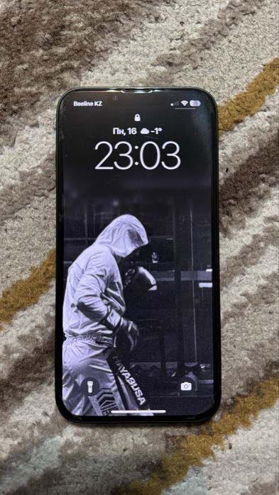 Продам Айфон 13 128гб