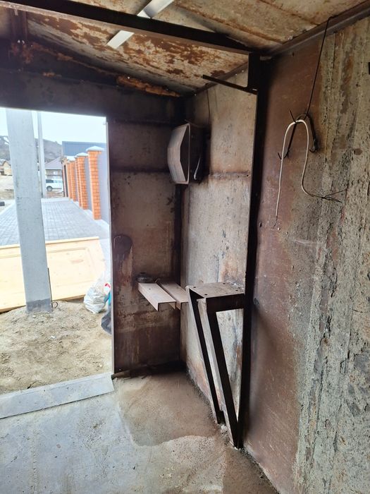 Продам вагончик металлический