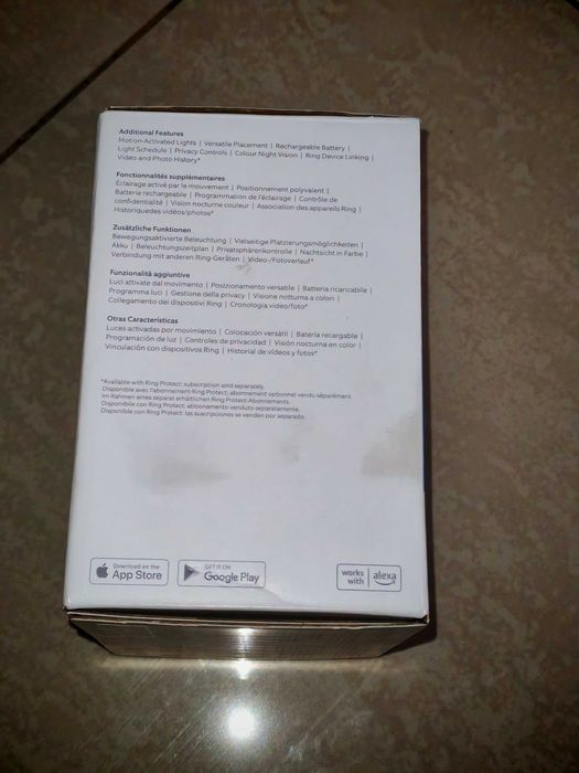 Cameră de supraveghere Ring Spotlight Cam Plus (pe baterie)