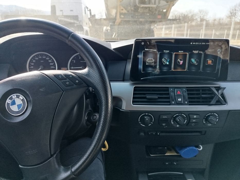 BMW E60  525i , manual. Sau schimb cu 4x4