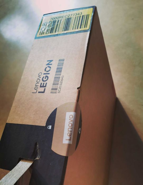 Laptop Gaming LENOVO Legion 9 RTX 5080 (nou, garantie, cu accesorii)