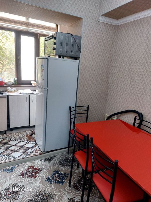 Ijaraga beriladi oilaga va 3 ta qizlarga 1 xonali