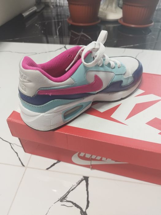 Маратонки  nike air max