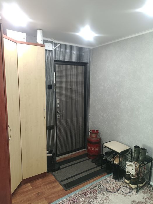 Продам теплая и уютная квартира.