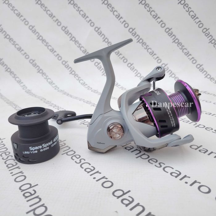 Mulineta WINDBLADE CRAP si Feeder TGR4000 capacitate 0,30/205 metri
