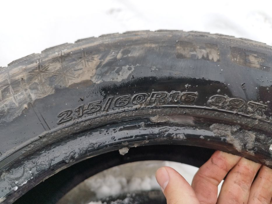 Продам Резину 215/60/16