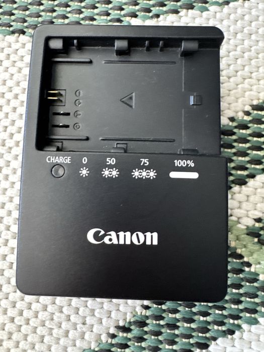 Пълен фото комплект Canon + обективи+трипод+