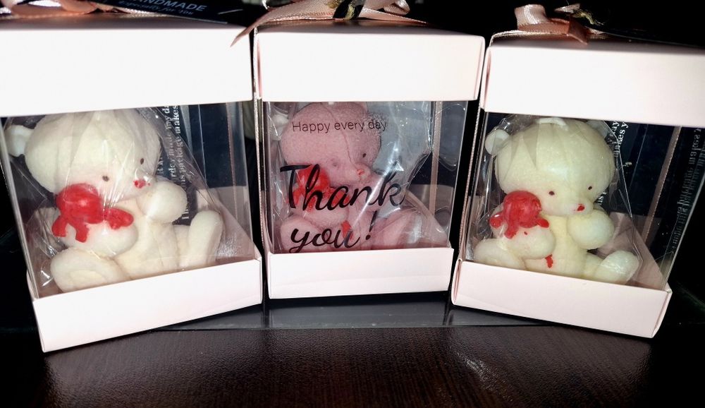 Ароматни свещи от соев и пчелен восък