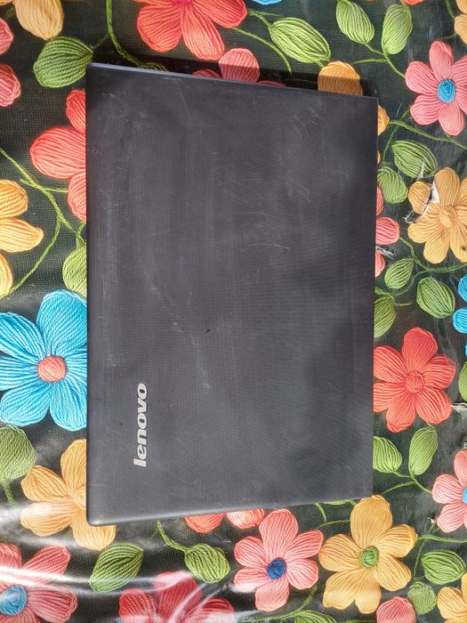 Laptop  Lenovo IdeaPad 100 i3