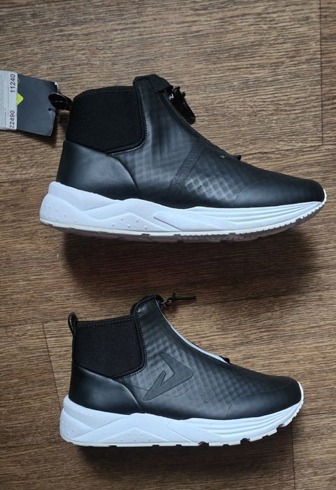 Кроссовки Demix, рр 41 ,10000т
