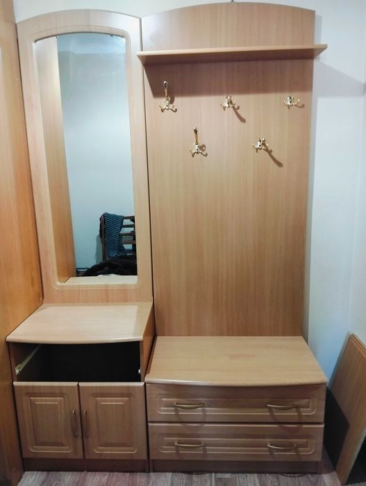 Продам мебель в прихожую
