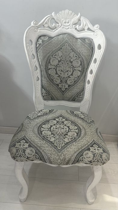 Срочно продам стулья