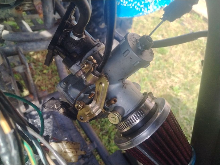 Vând ATV 250cc defect