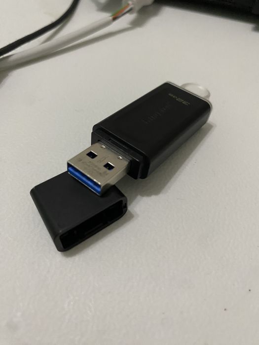 Флэшка kingston 32gb