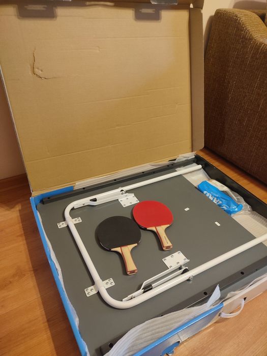Masă tenis interior pliabilă + palete și mingi