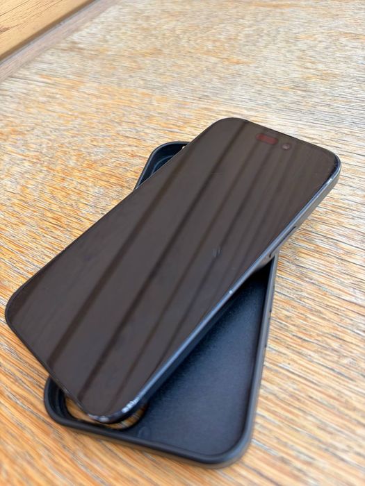 Продам Iphone 15