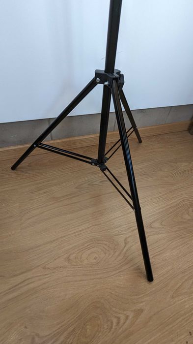 Нова метална стойка / статив за фризьорска тренировъчна глава 190см