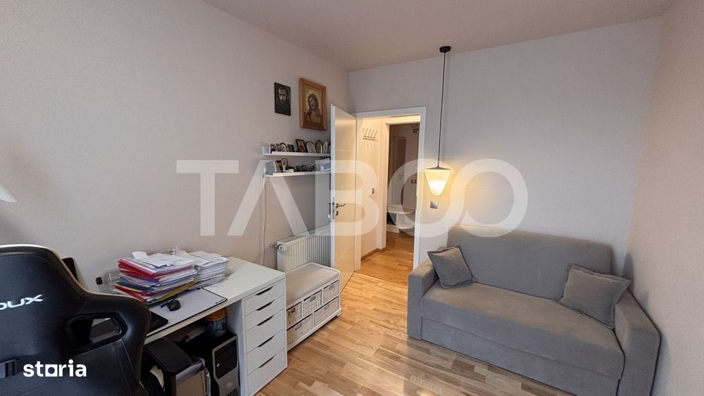 Penthouse 3 camere si doua locuri parcare de vanzare in City Residence