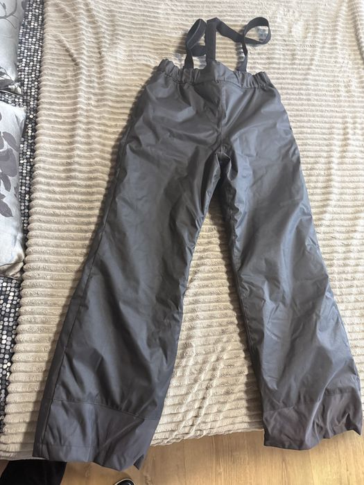 Скиорско / сноуборд  екипировка долнище и горнище грейка