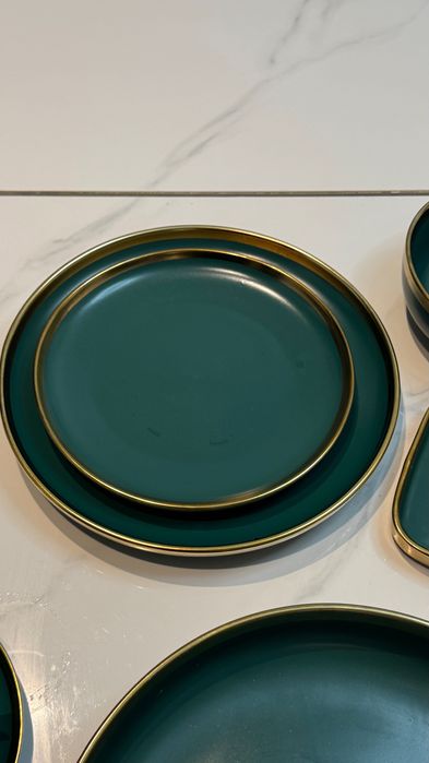 Сервиз на 11-12 персон