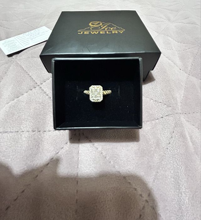 Златен пръстен 585