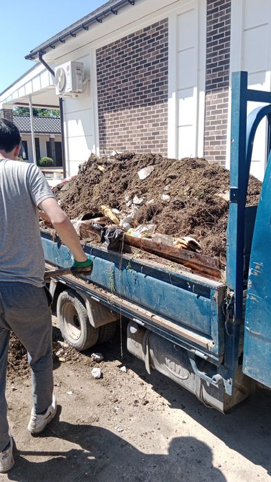 Вывоз мусора. Мусор шығару.