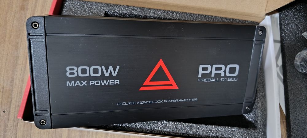 Моноблок для сабвуфера AURA 1.800