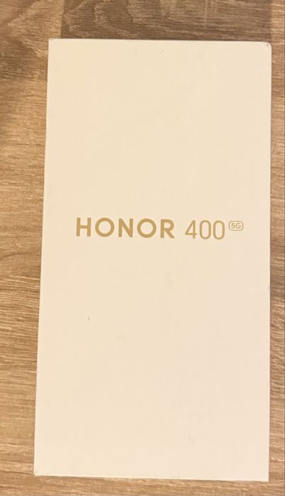 Vând urgent telefon Honor 400