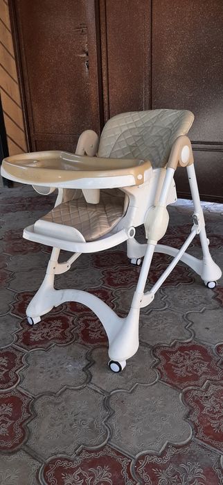 Детское кресло для кормления