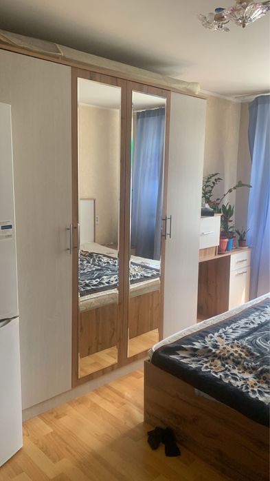 Продаеться спальный гарнитур срочно!!!