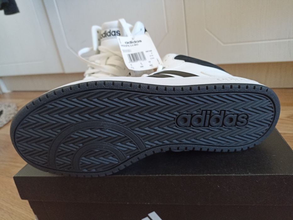 Adidas hoops 2.0 MID