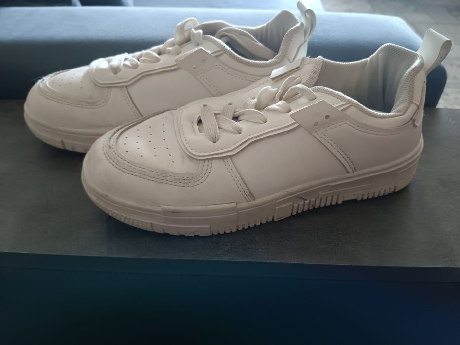 Продам детскую обувь!!