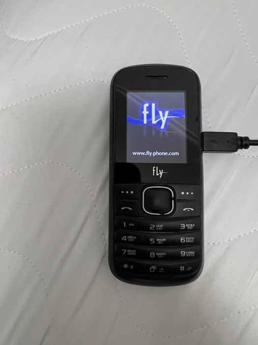 Мобильный телефон Fly .TS111 .2 сим карт.FM -радио.