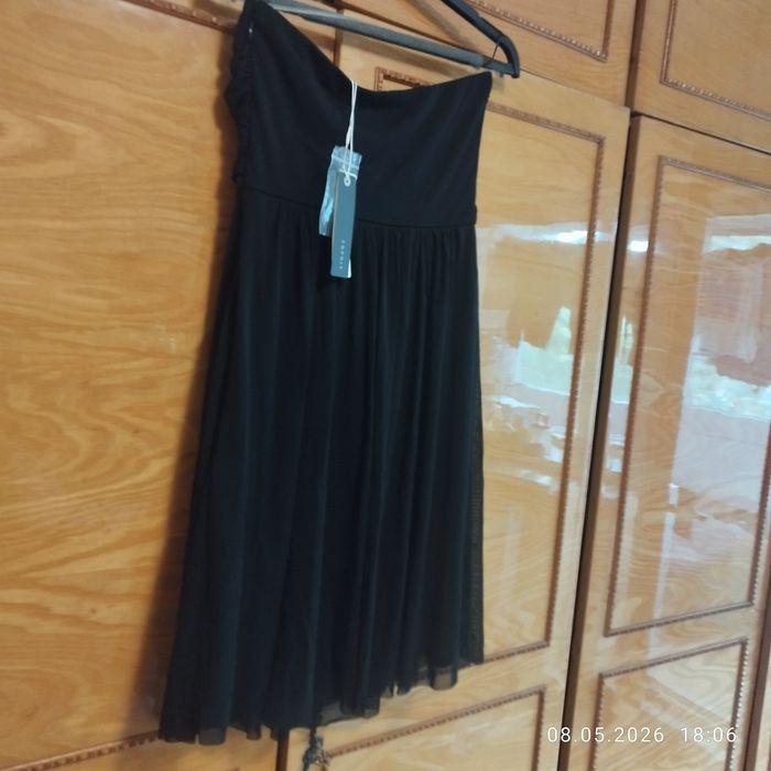 Vând  rochie esprite xs