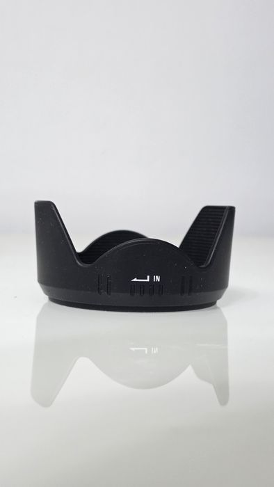 Parasolar obiectiv Sigma