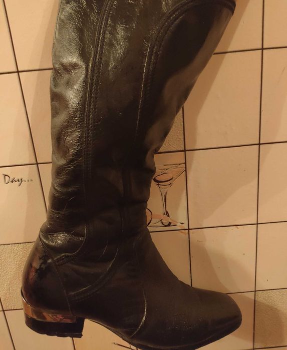 Продаю теплые сапоги на меху