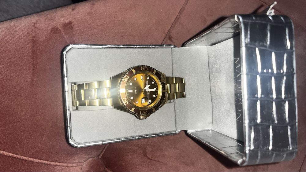 Часовник Madison New York