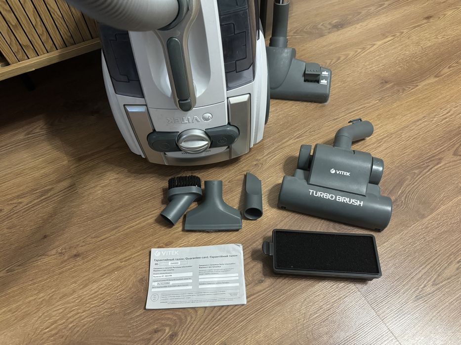 Пылесос Vitek б/у