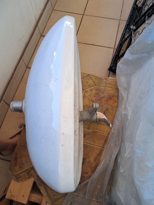 CHIUVETA cu Picior si Toaleta