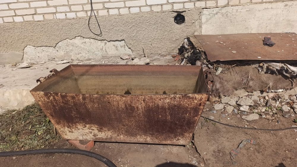 Бадья, емкость металлическая