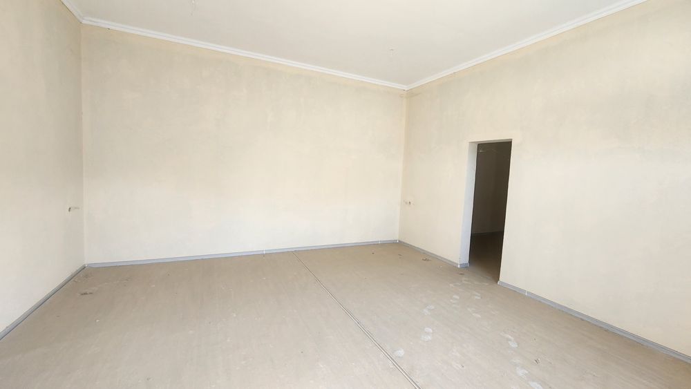 Ишлаб чикаришга мулжалланган база арзон нархда зудлик билан сотилади