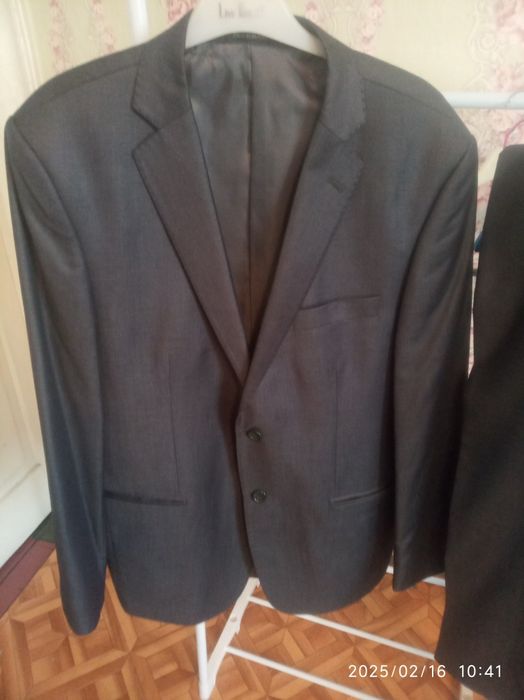 Продам костюм б.у недорого
