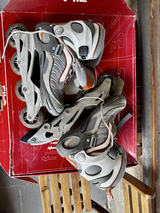 Vând role Fila și echipament de protecție