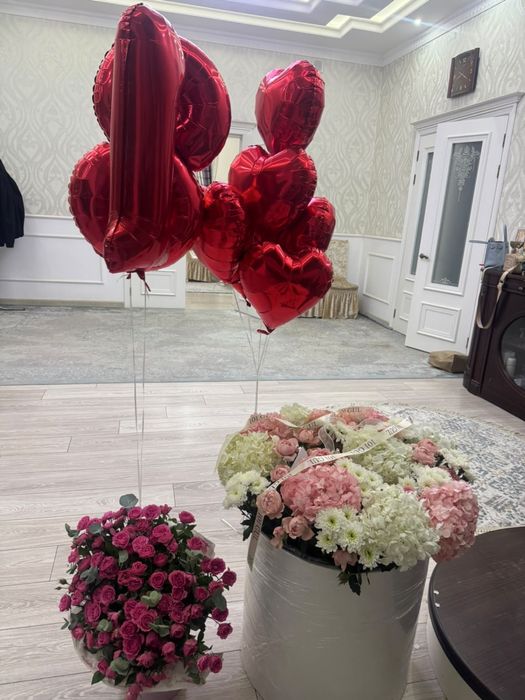 Цветы свежие вчера купили