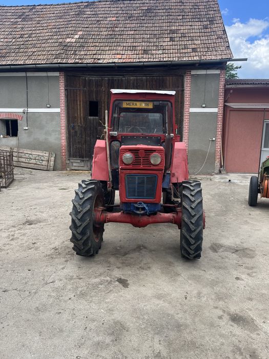 Vând tracror Utb 640
