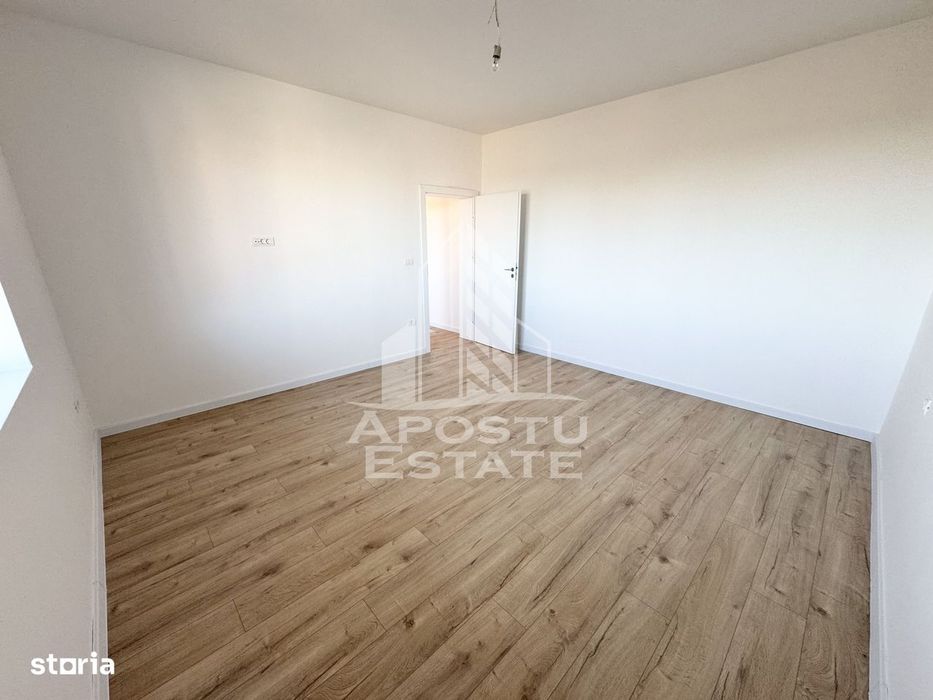 Apartamente cu 3 camere disponibile imediat, gradina de 103 mp.