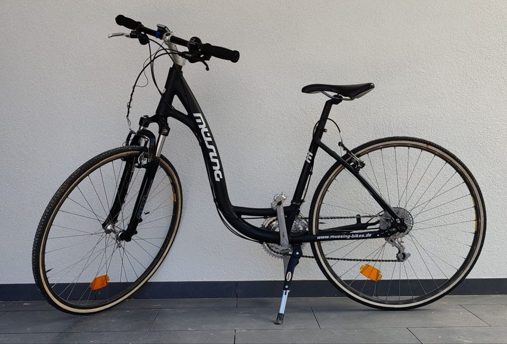 Bicicletă Müsing trekking 28” – Shimano – 24 viteze – SR Suntour